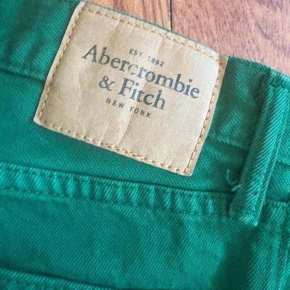 Green Abercrombie & Fitch skinny jeans. Size 33 - Picture 6 of 6